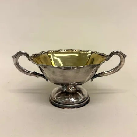 Sockerskål, höjd 6,5cm, Ø10cm, finska stämplar, år 1940, 830/1000 Silver Vikt: 99,4 g