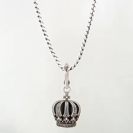 Kedja med integrerat hänge, längd 53,5cm, bredd 4,7mm, hänge krona med svarta stenar, 50x36mm, Royalty Collection, slitna klor, nagg, silver 925/1000 Vikt: 98,3 g