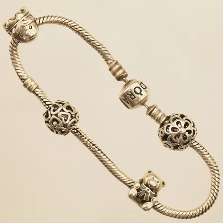 Armband Pandora med berlocker, längd ca 18,5cm, bredd 4mm, 925/1000 silver Vikt: 23,9 g