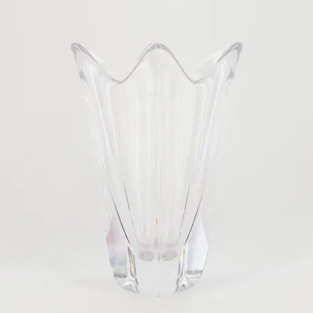 Vas Orrefors, höjd ca 20cm, etikettmärkt Skickas med paket.
