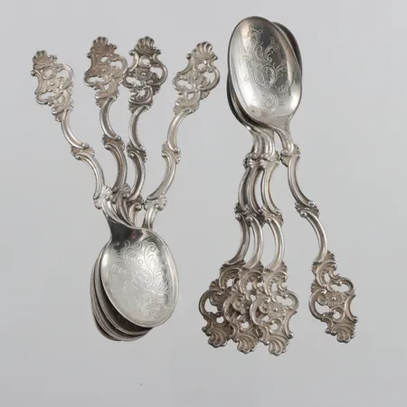 Skedar 8 st silver 830/1000,längd ca 11 cm. Vikt: 80 g