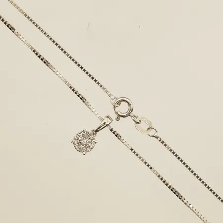 Hänge med diamanter 19x ca 0,005ct, Ø5,5mm, kedja venezia, längd 45,5cm, bredd 1mm, vitguld, 18K  Vikt: 3,1 g