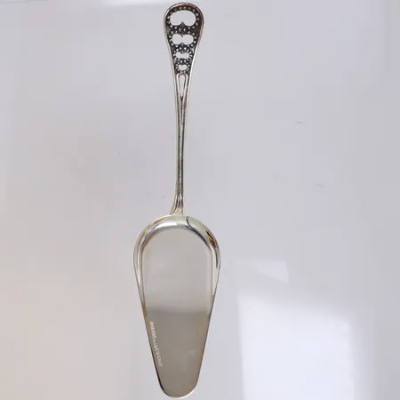 Tårtspade, längd ca 20cm, Gewe Silvervarufabriken Ab, år 1977 Malmö, 830/1000 silver Vikt: 37,5 g