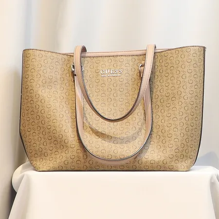 Väska, Guess, Los Angeles, längd 38cm, höjd 25cm, bruksslitage