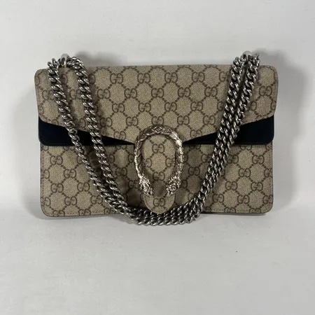 Väska Gucci Dionysus GG Supreme monogramcanvas 28x18x8cm beslag i vitmetall bruksslitage fläckar invändigt inga tillbehör 