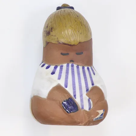 Figurin, höjd ca 15cm, modell Johanna (ca 1962-1980), Lisa Larson, ur serien Larsons ungar, Gustavsberg, stengods, delvis glaserat stengods