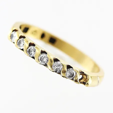 Ring med diamanter, 6 x ca 0,03ct, stl 17, en diamant saknas, 18K Vikt: 2,7 g