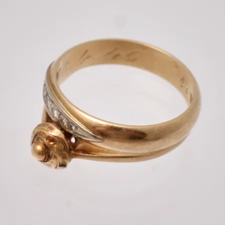 Diverse defekt guld, 18K, vikt 6,43g.