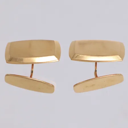 Ett par manschettknappar, längd 19,6mm, bredd 15,2mm, repor, 18K Vikt: 9,1 g