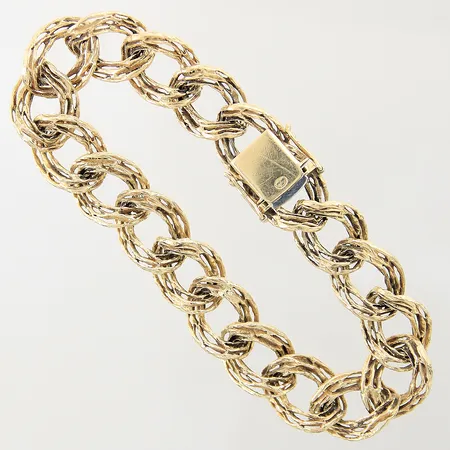 Armband Pansar, längd 20cm, bredd 13mm, svensk importstämpel, ena låsåttan något slapp, 18K  Vikt: 42,3 g