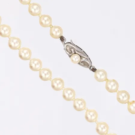 Pärlcollier med imitationspärlor längd 90cm lås i silver 925/1000 Vikt: 0 g