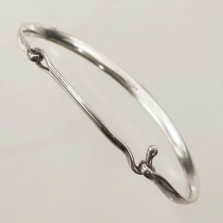 Armring Vivianna Torun Bülow-Hübe, innermått ca 17,5cm, bredd 3,9mm, 925/1000 silver  Vikt: 10,2 g