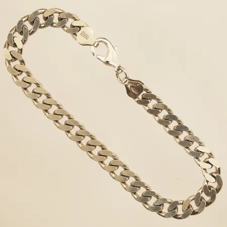 Armband Pansar, längd 21cm, bredd 7,4mm, utbytt lås i oädel metall, 925/1000 silver Vikt: 21,3 g