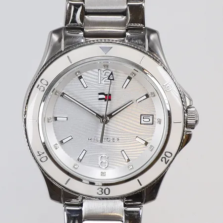 Armbandsur Tommy Hilfiger, ref nr. TH.364.3.14.3314 boett nr. 3378.0446,quartz ( går ej, troligen batteribyte), datum, stållänk, med låda
