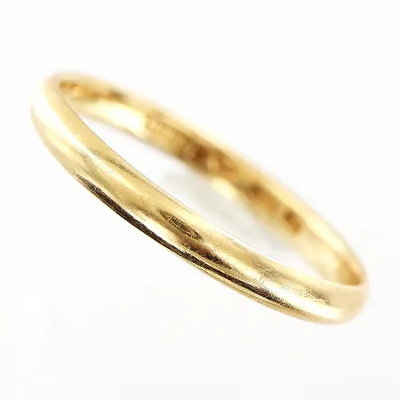 Ring slät, stl 21¼, bredd 3mm, 18K Vikt: 3,1 g