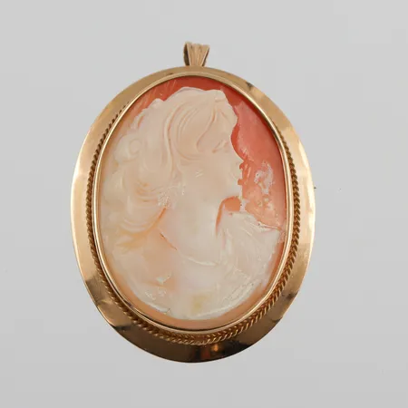 Brosch/hänge 18k med camé,Franz Holm Stockholm,höjd ca 5 cm. Vikt: 21,5 g