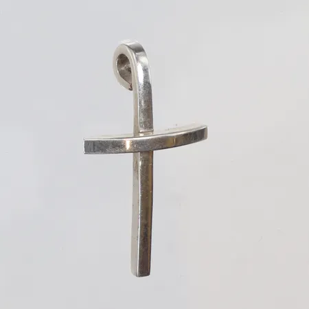 Hänge i form av kors, Efva Attling 21x35mm silver 925/1000 Vikt: 3,6 g