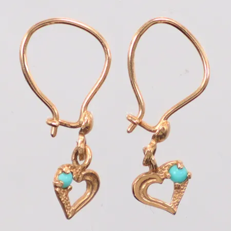 Ett par örhängen, längd 2cm, bredd 5mm, 14K. Vikt: 0,7 g