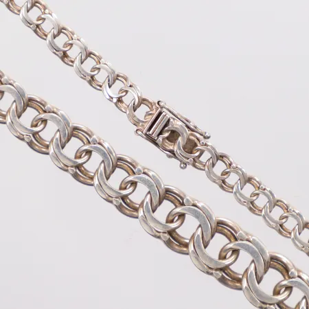 Kedja doserad Bismarck, längd 44cm, bredd 4 -10mm, 925/1000 Silver. Vikt: 20,4 g