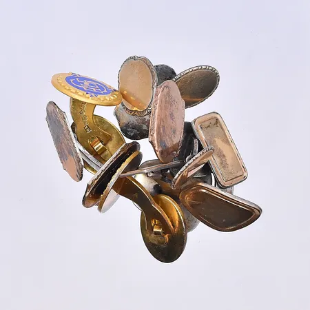 Diverse manschettknappar, silver 830/1000. Vikt: 39,3 g