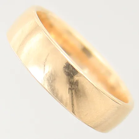 Ring slät, stl 18¾, bredd 6mm, 18K Vikt: 8,9 g