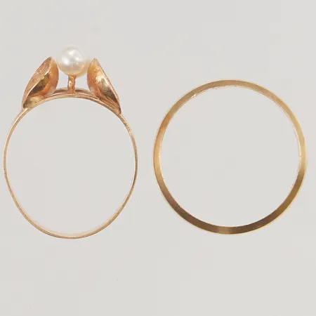 2 Ringar, defekta/gravyr, 18K 5,9g.