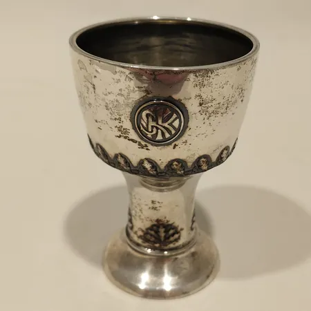 Bägare, höjd 8,5cm, bredd 6cm, monogramgravyr, C.G, Hallberg, 830/1000 silver  Vikt: 55,1 g