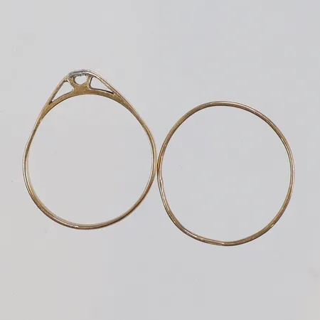 Diverse guld, skevt 18K Vikt: 2,3 g