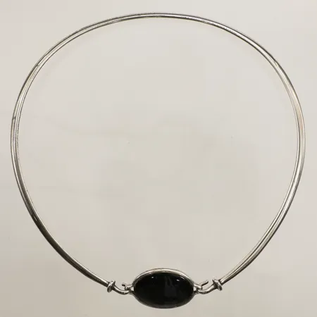 Collier Day and Night, Vivianna Torun Bülow-Hübe, vändbart lås med pärlemor samt obsidian, längd ca 42cm, bredd 3,4-26mm, sterling 925/1000 silver Vikt: 43,1 g