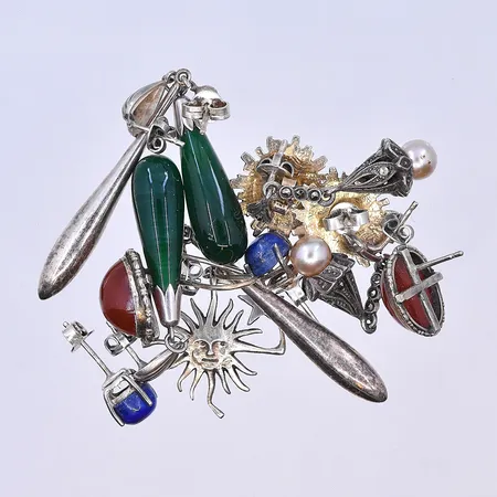 Diverse örhängen, silver 830/1000. Vikt: 28,2 g