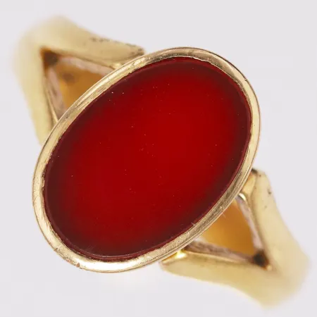 Ring karneol år 1922, stl 20¾, bredd 4-15mm, 20K  Vikt: 6,6 g