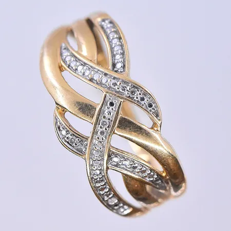Ring, Guldfynd, stl 17, bredd 1-10 mm, 18K. Vikt: 2,1 g
