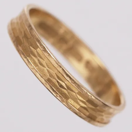 Ring stl 18¾, bredd 4mm, Ceson år 1979, gravyr, 18K Vikt: 3 g