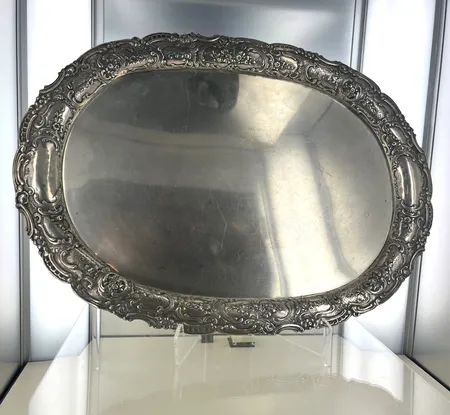 Bricka, 47 x 34 cm, imp silver 830/1000 Vikt: 1375 g