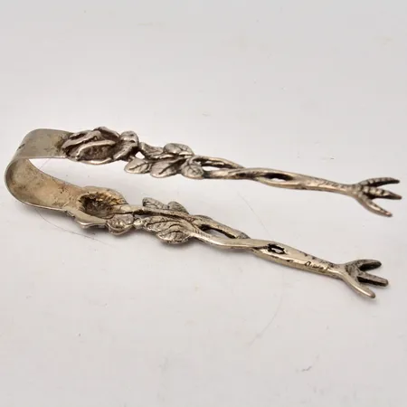 Sockertång i silver, modell Rosen, 8cm, 830/1000, tillverkad av J L Hultman A/B, år 1953, vikt 12,57g.