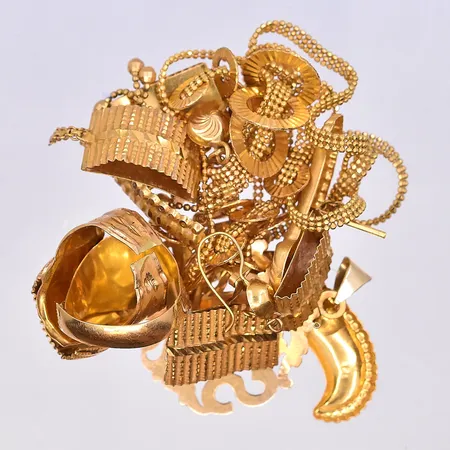 Diverse defekt guld, 21K. Vikt: 37,9 g