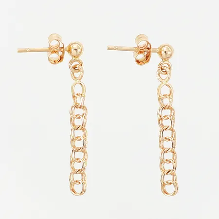 Ett par örhängen Bismarck, längd: 27mm, 18K Vikt: 1,1 g