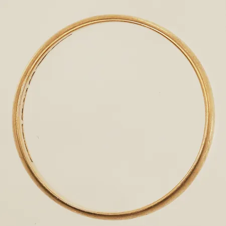 Ring, slät, bucklig, 18K Vikt: 3,5 g