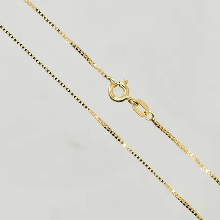 Kedja Venezia, GHA, längd 41½ cm, bredd 1 mm, 18K. Vikt: 2,3 g