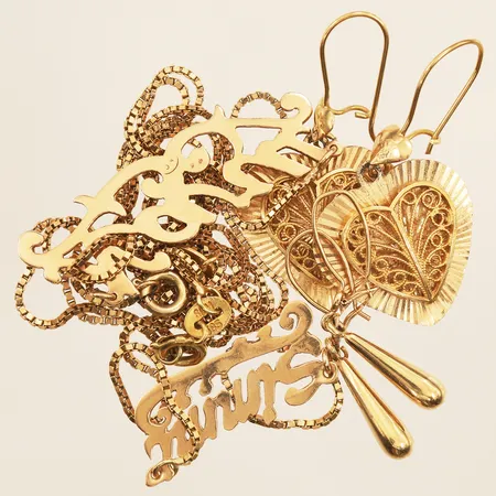 Diverse guld, defekt, 14K  Vikt: 14,1 g