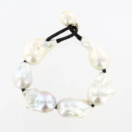 Armband med barocka pärlor Monies, läderband total längd 23m, bredd: 15-20mm, pouch medföljer, litet hål på en pärla