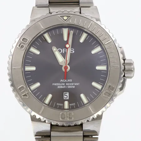 Herrur Oris Aquis Date, automatisk, stål, datum, Ø 43mm, ref.7730,snr 39 57621, stål, originallänk 17cm,  inga tillbehör, repor på länk