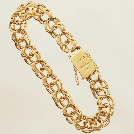 Armband Bismarck, längd 20cm, bredd 11mm, Andersson & Hallberg Guldsmeder, år 1959, defekta låsåttor, 18K  Vikt: 31,3 g