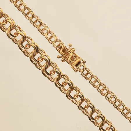 Collier Bismarck, längd 44cm, bredd 4,3-7,7mm, 18K  Vikt: 18,3 g