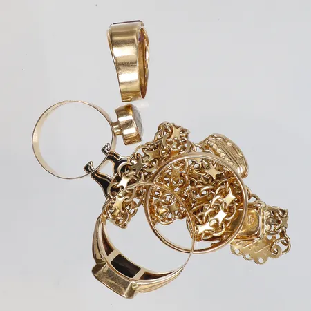 Diverse guld med stenar, delvis defekt, gravyr 18K Vikt: 25,1 g