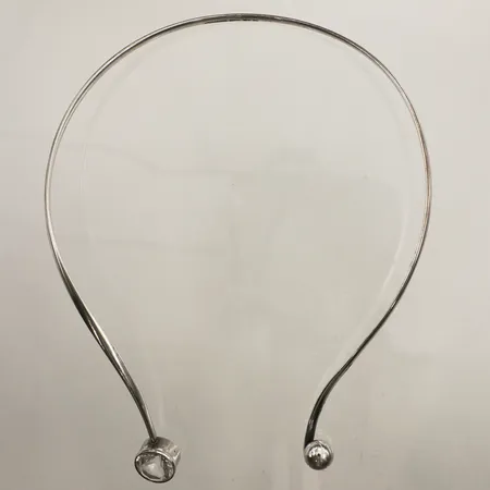 Collier med bergkristall, innermått ca 38cm, bredd 4,315,8mm, Saarela Arvo, år 1973, silver Vikt: 36,8 g