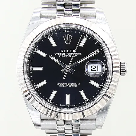 Herrur Rolex Oyster Perpetual Datejust, stål, automatisk, Ø41mm, ref-nr: 126334, serie-nr: 758T8553, verk-nr: 7V7F4561, kaliber: 3235, boett-nr: 2480, länk-nr: 358, vitguldsring, jubileelänk, certifikat 2020, manual, tag, repor på lås samt horn, box, ytterkartong