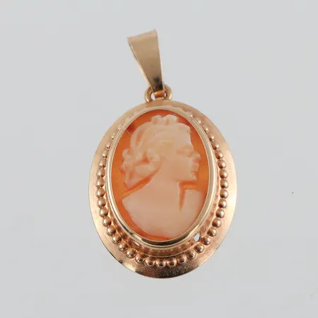 Hänge 18k med camé,höjd med ögla 25.5 mm. Vikt: 1,3 g