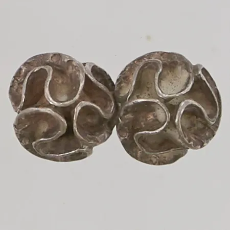 Ett par örhängen Theresia Hvorslev 21mm, 925/1000 Silver 3,6g.