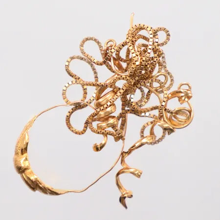Diverse guld defekt, 18K. Vikt: 6 g